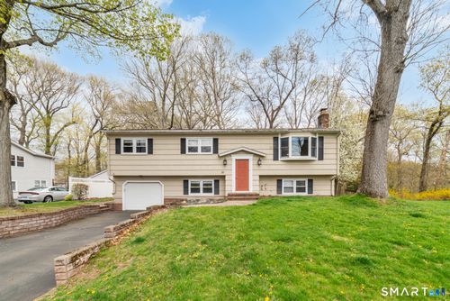 51 Sky View Cir, Hamden, CT, 06514-1512 | Card Image