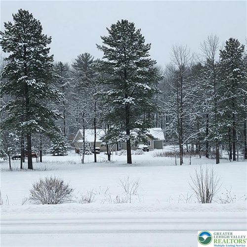 221 Williams Ln, Scotrun, PA, 18355-7709 | Card Image