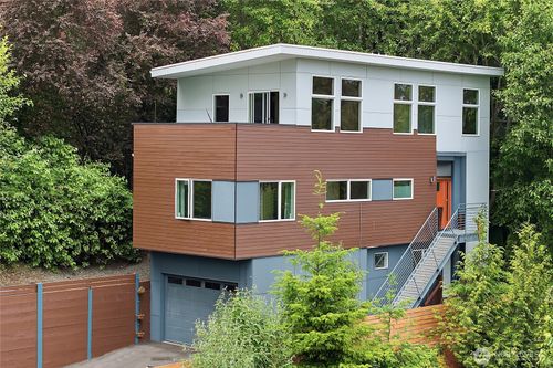 9007 Sand Point Way Ne, Seattle, WA, 98115 | Card Image