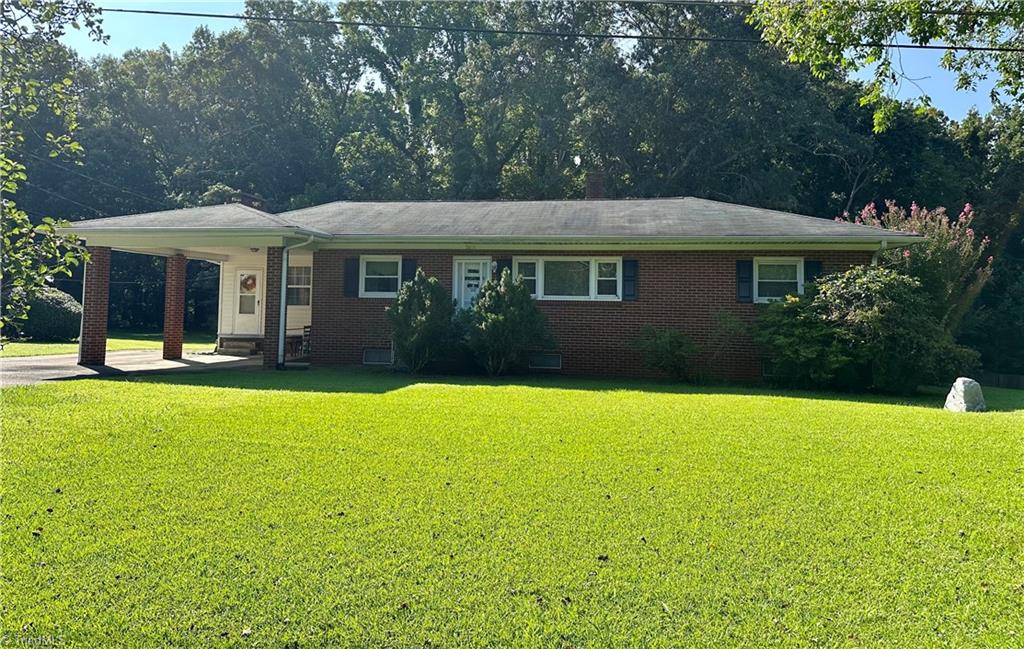 Summit Ave, Browns Summit, NC 27214