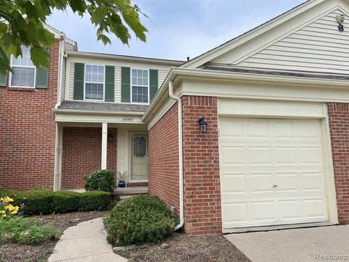 43588 Yorkville Dr, Canton, MI, 48188-1766 | Card Image