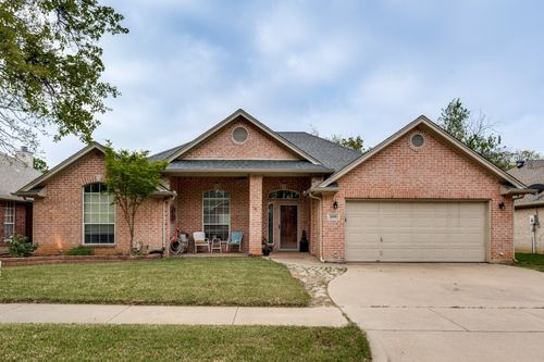 5009 Pointclear Ct, Arlington, TX, 76017-1963 | Card Image