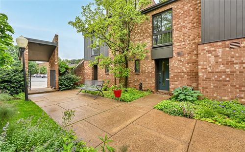 48 Foster Sq, Pittsburgh, PA, 15212-5226 | Card Image