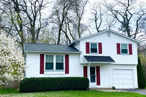 37 Penhurst Rd, Brighton, NY, 14610-2757 | Card Image