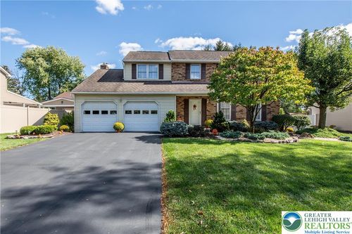 1133 Dylan Dr, Allentown, PA, 18104-3360 | Card Image