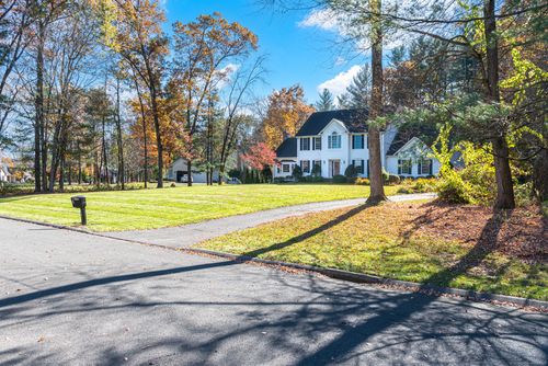 35 Cantlewood Dr, Somers, CT, 06071-1130 | Card Image