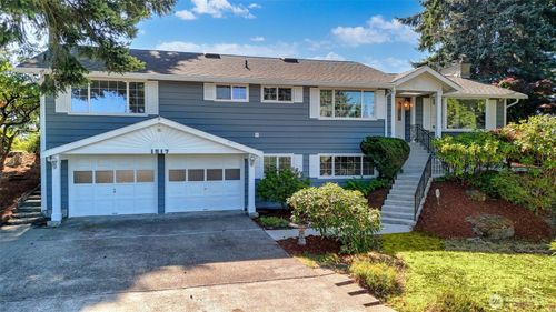 1517 126th Ave E, Edgewood, WA, 98372-1637 | Card Image