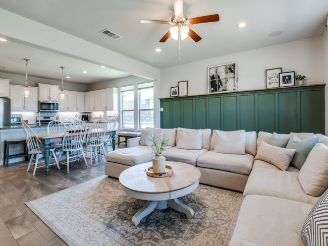 1519 Sheridyn Ln, House other with 4 bedrooms, 2 bathrooms and null parking in Krum TX | Image 4