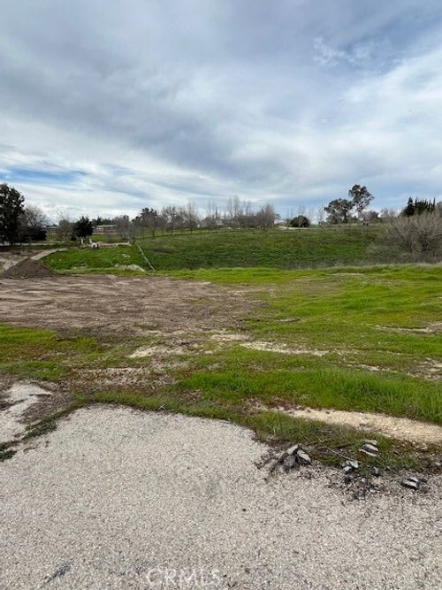 4568 Artesia Dr, Paso Robles, CA, 93446-8380 | Card Image