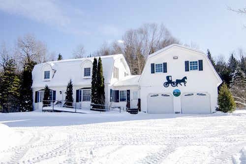 3724 Vt Route 105, Derby, VT, 05829-9569 | Card Image