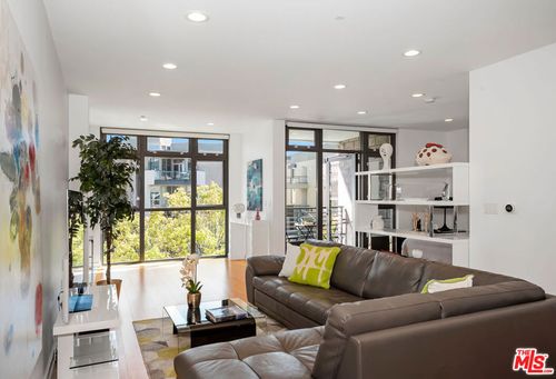 320-13045 Pacific Promenade, Playa Vista, CA, 90094-4017 | Card Image