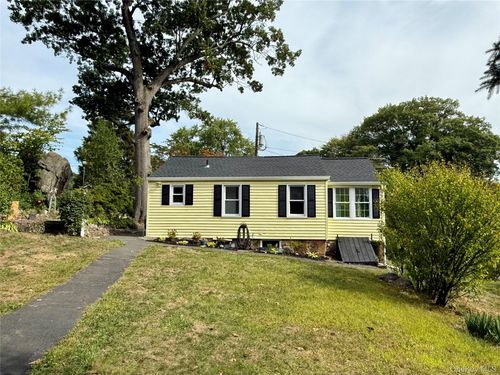 20 Fulton Rd, Fort Montgomery, NY, 10922-7726 | Card Image