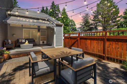 11807 Ne 105th Court, Kirkland, WA, 98033 | Card Image