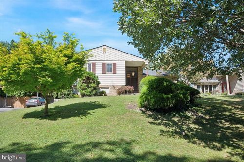 1200 Gainsboro Rd, BALA CYNWYD, PA, 19004-2015 | Card Image