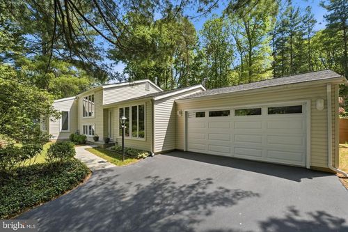 10929 Howland Dr, RESTON, VA, 20191-4903 | Card Image