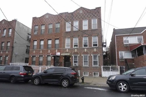 23 E 88th Street, New York, NY, 11234 | Card Image