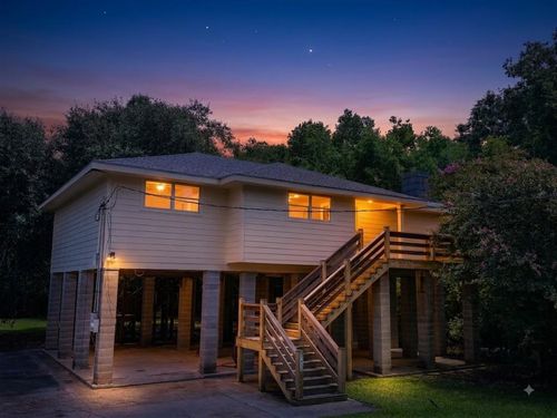 1901 Eagle St, Saint Bernard, LA, 70085-7607 | Card Image