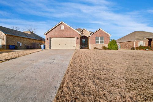 17109 Crooked Oak Dr, Sherwood, AR, 72120-5561 | Card Image