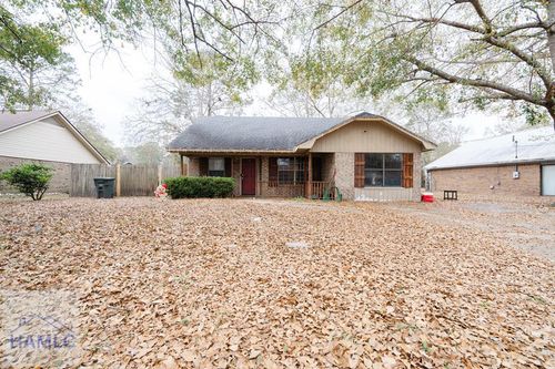 808 Hidden Hollow Cir, Hinesville, GA, 31313-2992 | Card Image