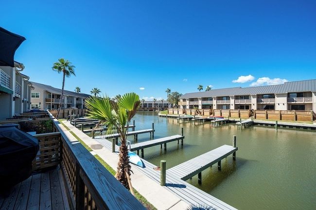 1907 Bayhouse Dr, Condo with 2 bedrooms, 2 bathrooms and null parking in Rockport TX | Image 21