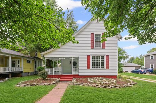228 W Orleans St, Paxton, IL, 60957-1429 | Card Image