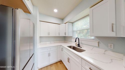 216 9th St S, Jacksonville Beach, FL, 32250-4340 | Card Image