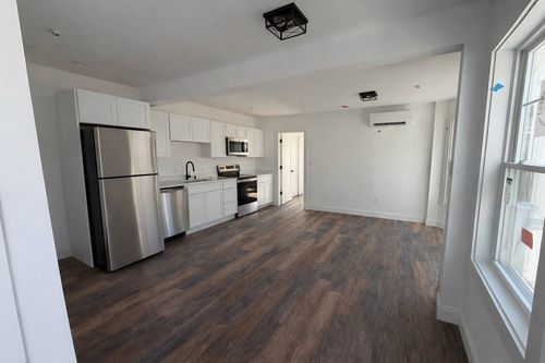 102-371 Cabot St, Beverly, MA, 01915-3357 | Card Image