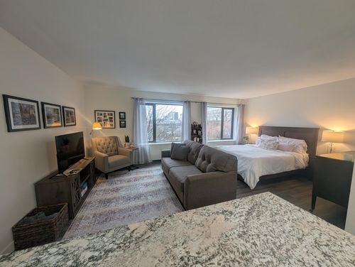 a306-15 S 1st Street, Minneapolis, MN, 55401 | Card Image