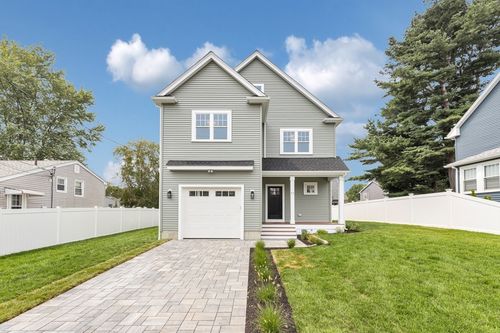 71 Hooper Rd, Dedham, MA, 02026-5337 | Card Image