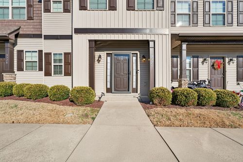 5326 Dan Post Way, Murfreesboro, TN, 37128-1558 | Card Image