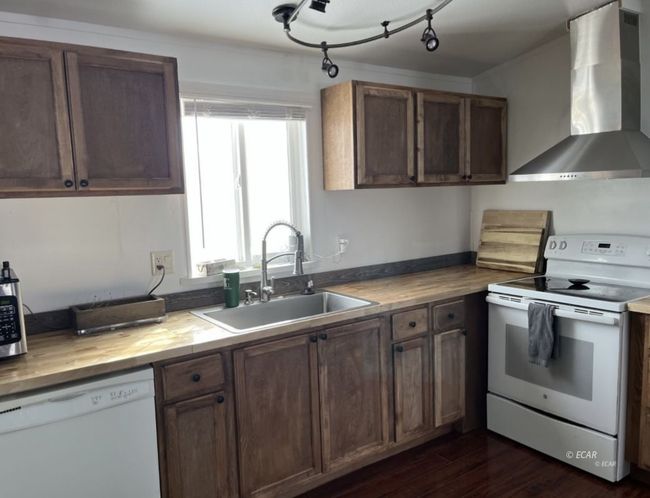 938 Stilwell Ave, House other with 3 bedrooms, 2 bathrooms and null parking in Spring Creek NV | Image 14