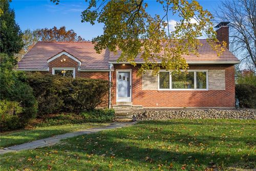 152 Easley Rd, Pittsburgh, PA, 15237-3639 | Card Image