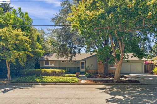 921 Rock Ave, Fremont, CA, 94536-2664 | Card Image