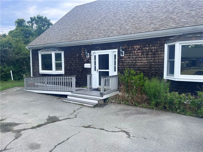 33 Meeting House Ln, Home with 0 bedrooms, 0 bathrooms and 7 parking in Little Compton RI | Image 4