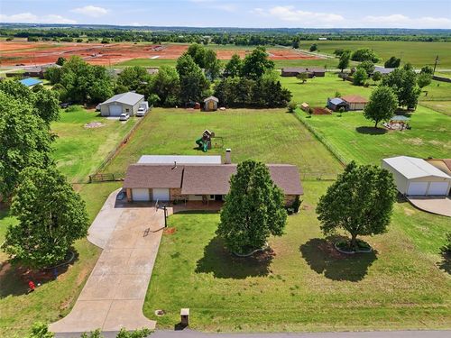 1700 Jefferson Ave Ne, Piedmont, OK, 73078-9618 | Card Image