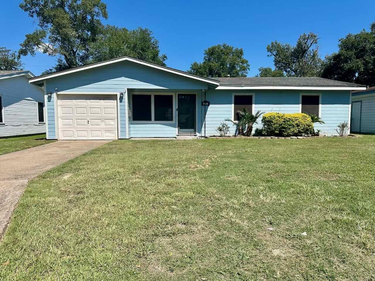 Tennyson Dr, Beaumont, TX 77706