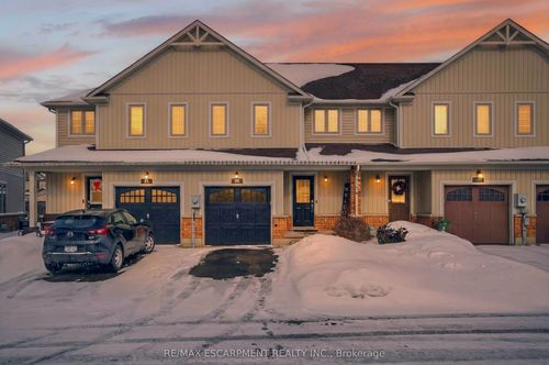 64-222 Fall Fair Way, Binbrook, ON, L0R1C0 | Card Image