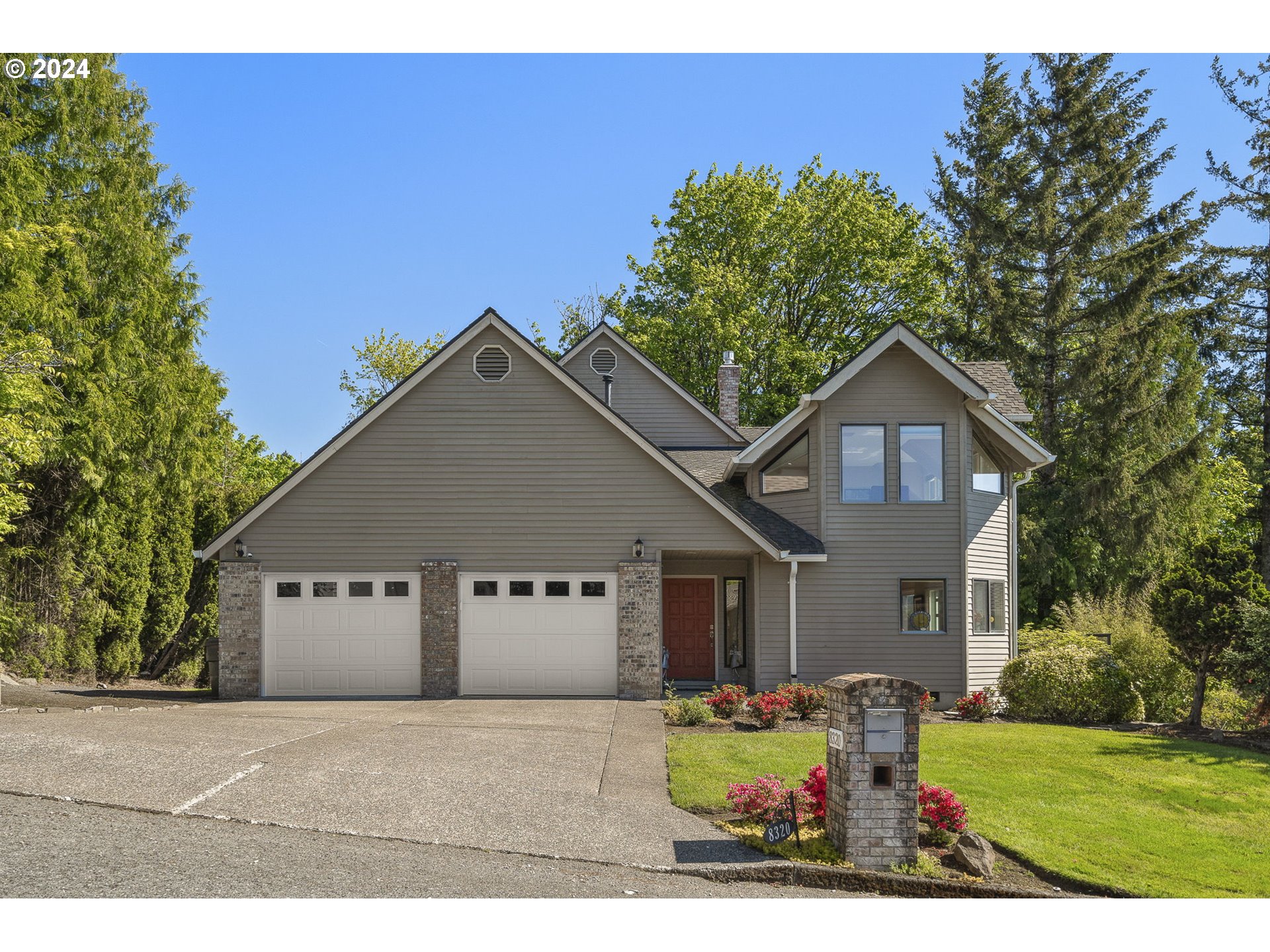 Reed Dr, Portland, OR 97229