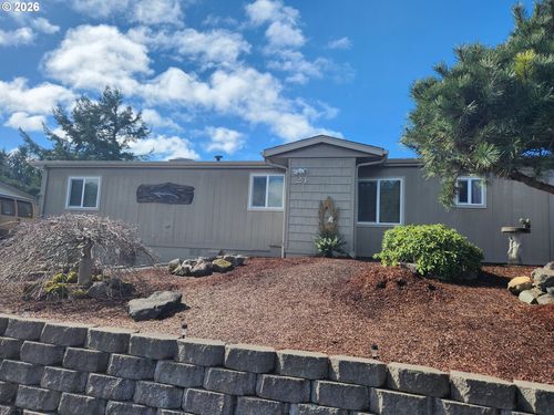 24-100 River Bend Rd, Reedsport, OR, 97467-1387 | Card Image