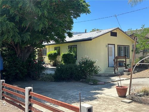 18060 Grand Ave, Lake Elsinore, CA, 92530-6066 | Card Image