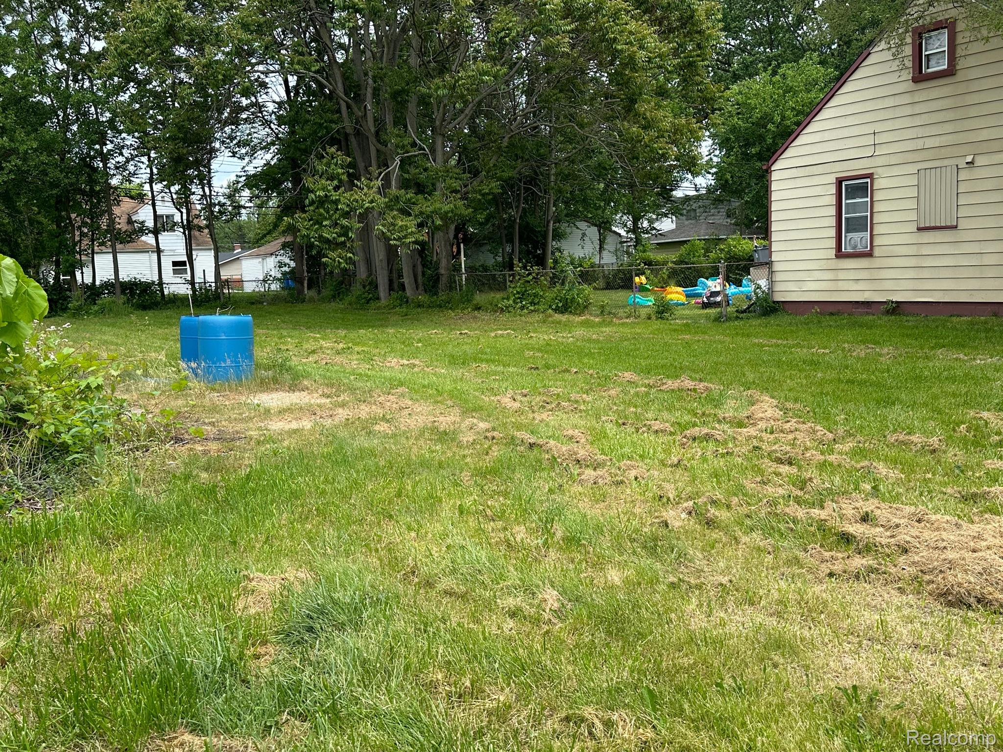 Land in Dearborn Heights 5
