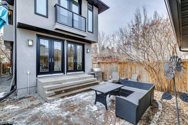 18 27 Avenue Sw, House other with 4 bedrooms, 4 bathrooms and 2 parking in Calgary AB | Image 25
