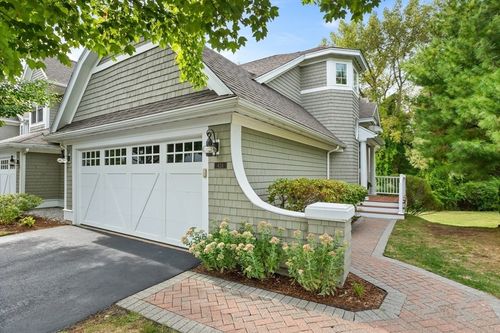 a-42 Seven Springs Ln, Burlington, MA, 01803-5123 | Card Image