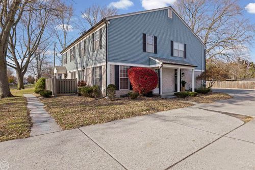 24692 N Meadow Dr, Harrison Twp, MI, 48045-3129 | Card Image