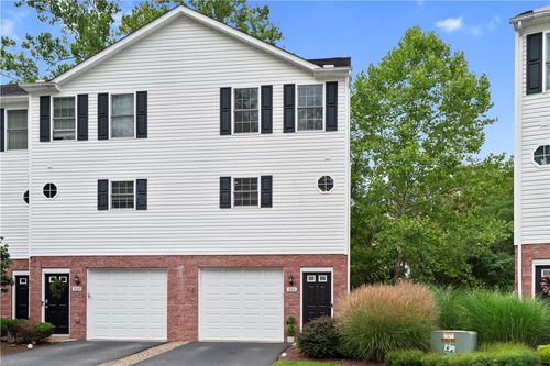 310 Creekview Ln, Oakdale, PA, 15071 | Card Image