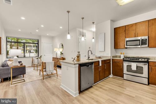 104-8005 13th St, SILVER SPRING, MD, 20910-5830 | Card Image