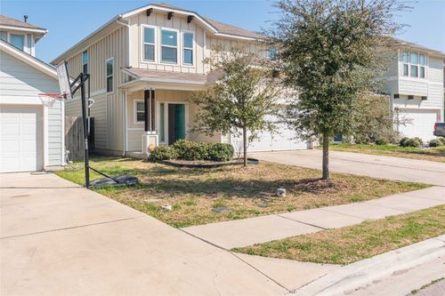 319 Guemal Rd, Buda, TX, 78610-2148 | Card Image