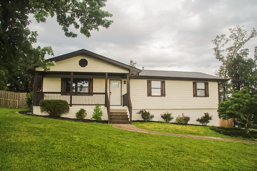2730 Windthrush Dr, Chattanooga, TN, 37421-5042 | Card Image
