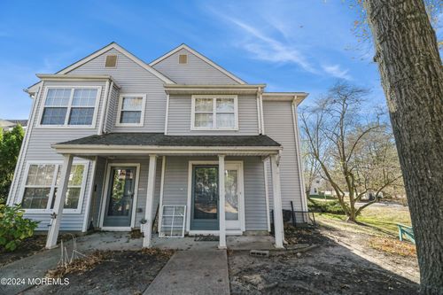12-8-432 Hampton Ct, Manalapan, NJ, 07726-3280 | Card Image