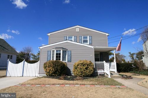 41 Morris Ave, BURLINGTON, NJ, 08016-2638 | Card Image